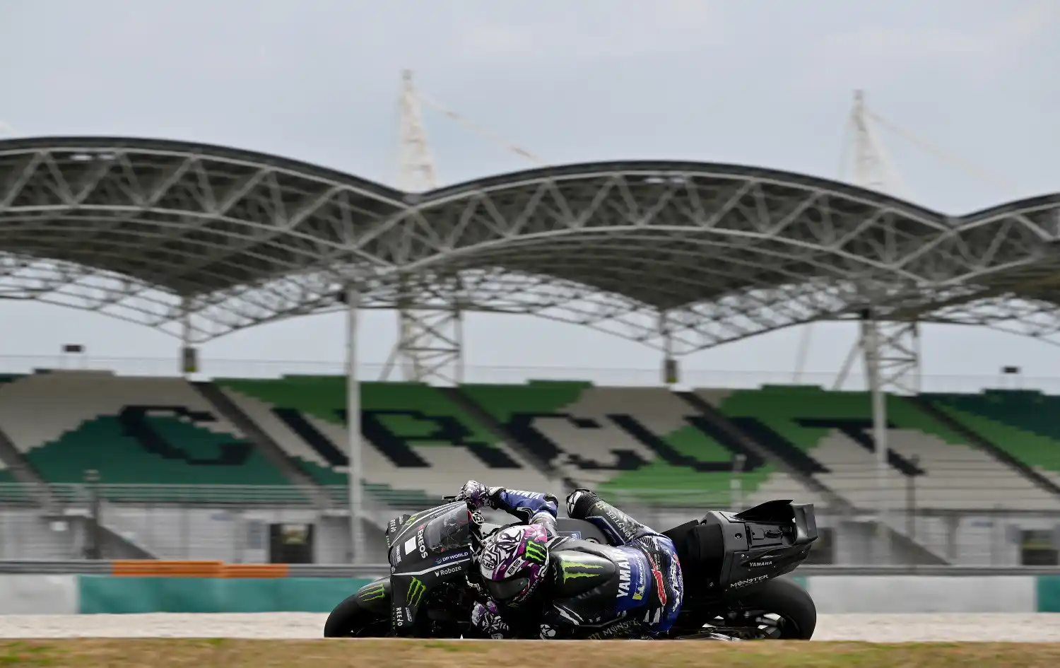Yamaha Halts Day Two Sepang Test Running