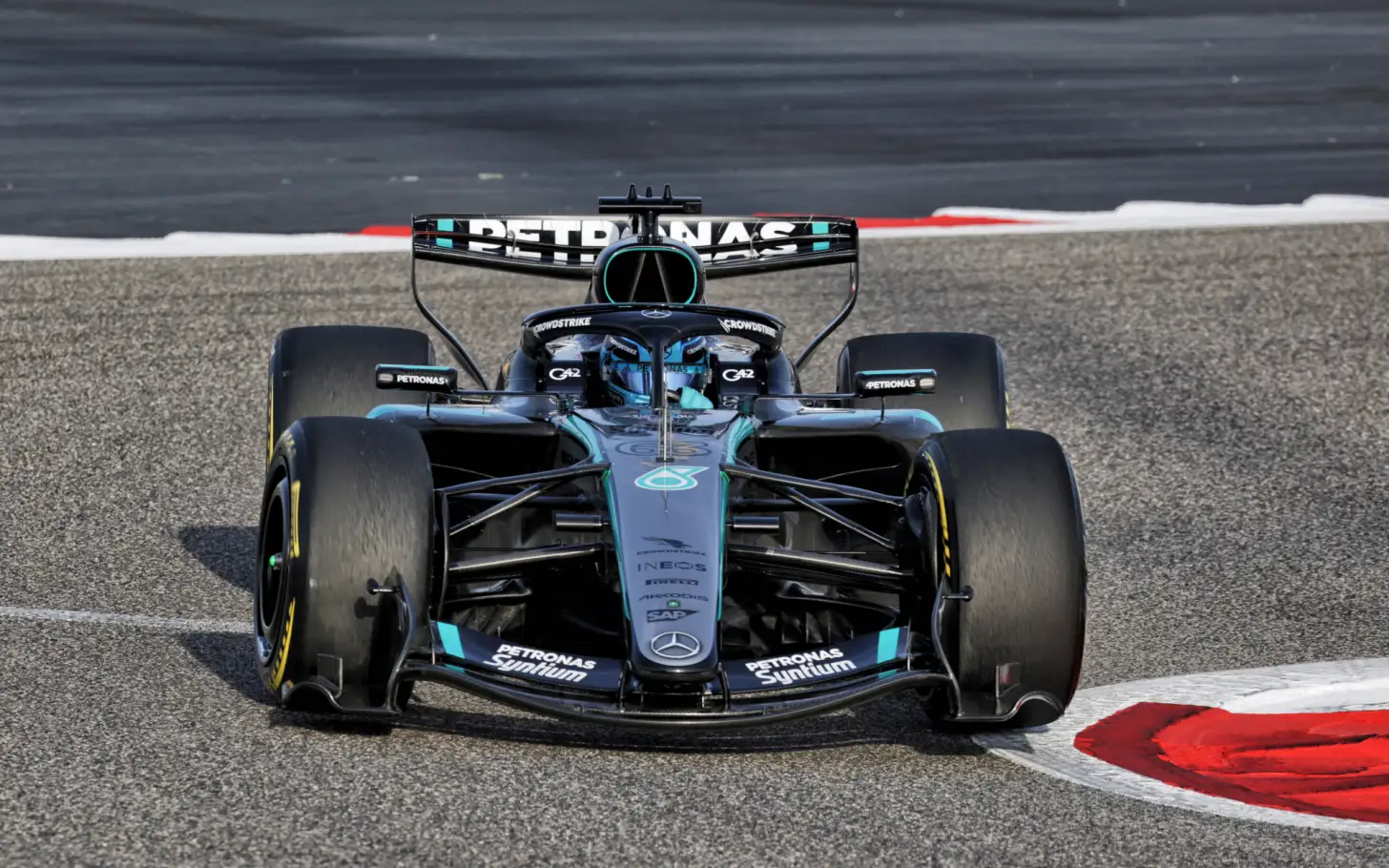 Russell Tercepat Hari Pertama Tes Bahrain Kedua