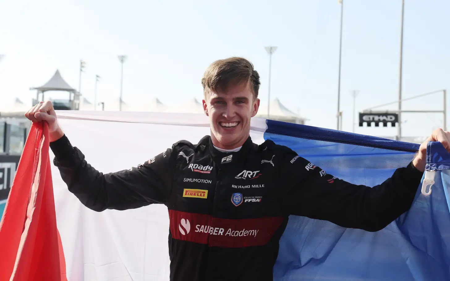 Theo Pourchaire Gabung Mercedes sebagai Development Driver