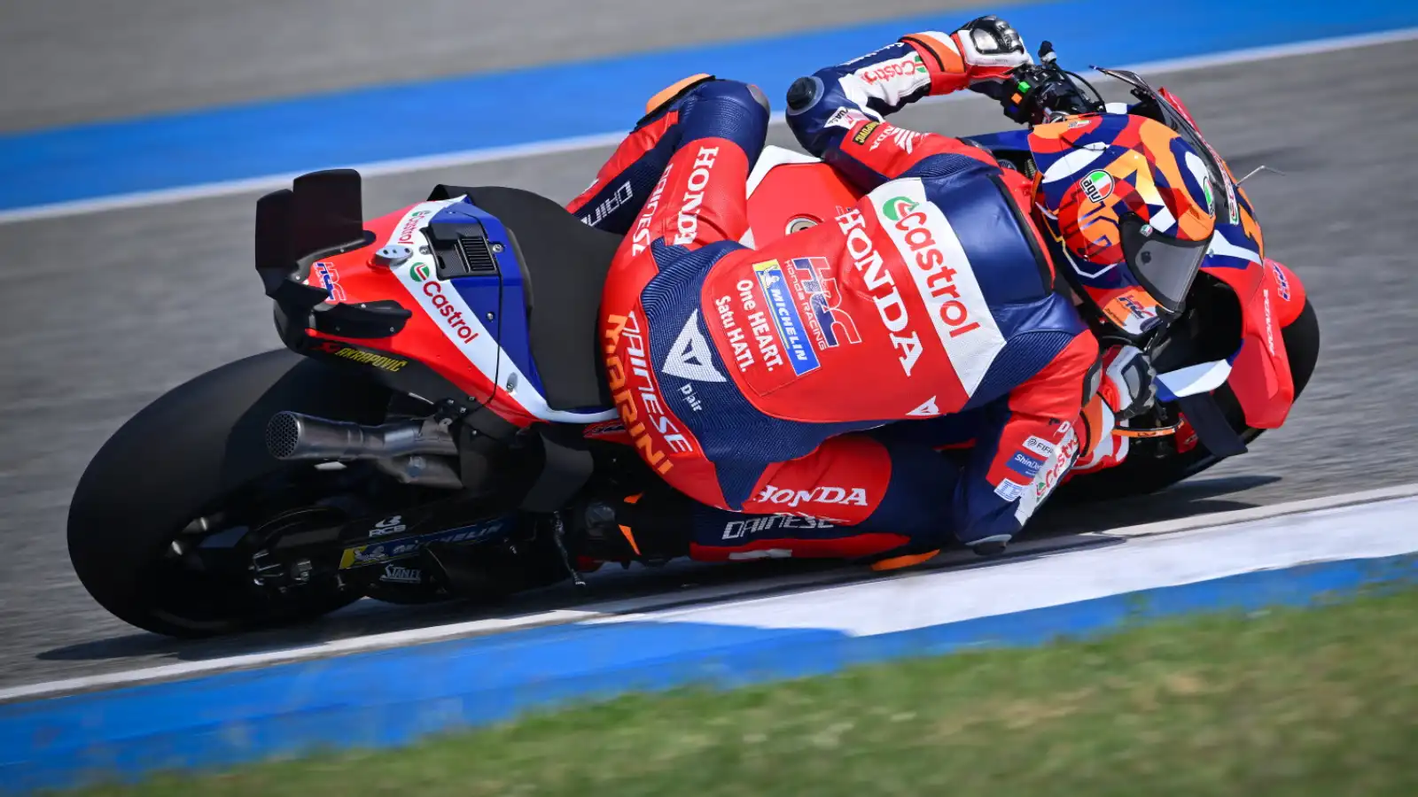 Luca Marini Akui Honda Maju, Tapi Masih Kurang Grip Belakang