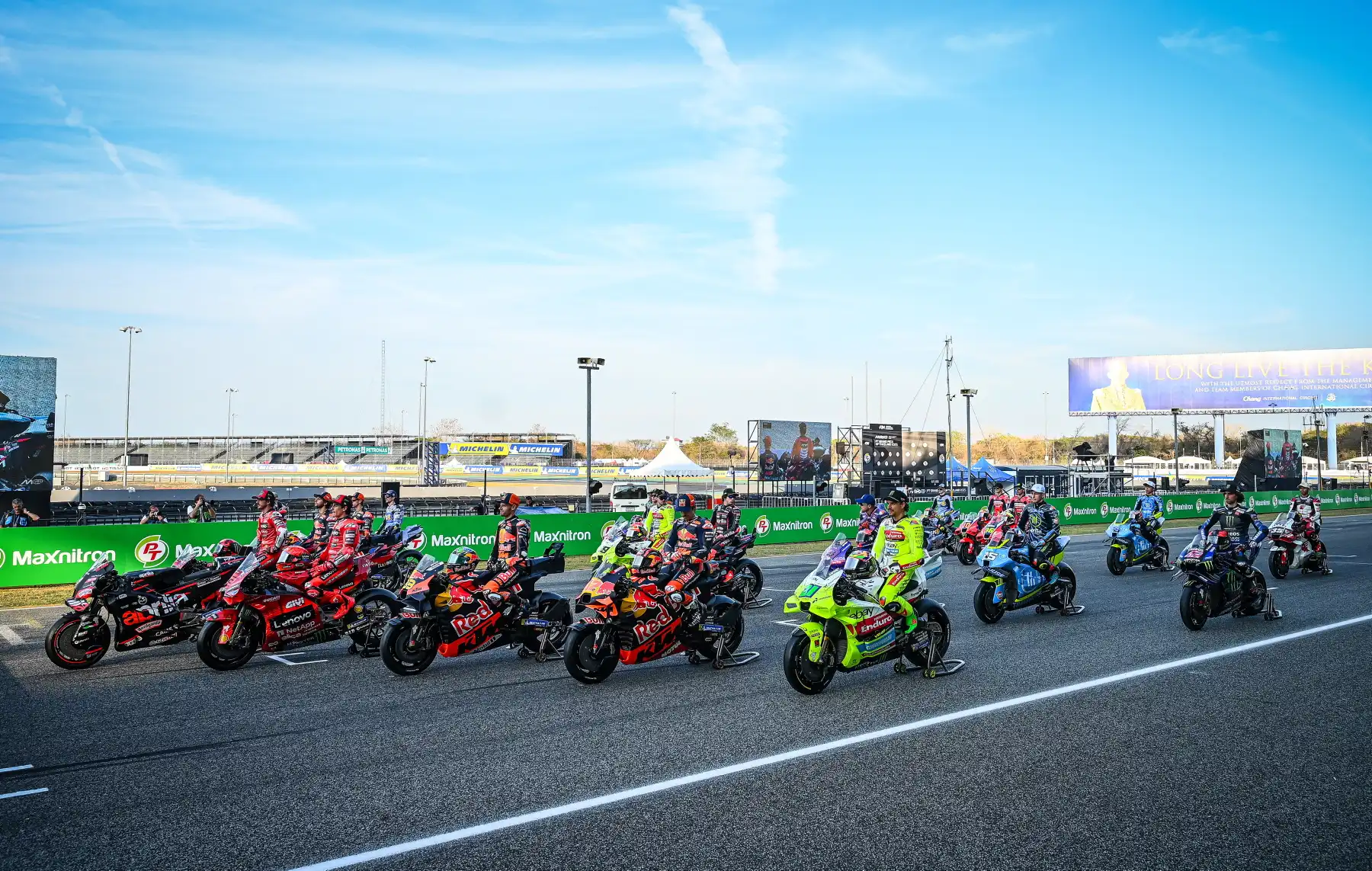 Adu Postur MotoGP 2026: Mengapa Tinggi Badan Luca Marini Jadi Ancaman Sekaligus Beban di Lintasan?