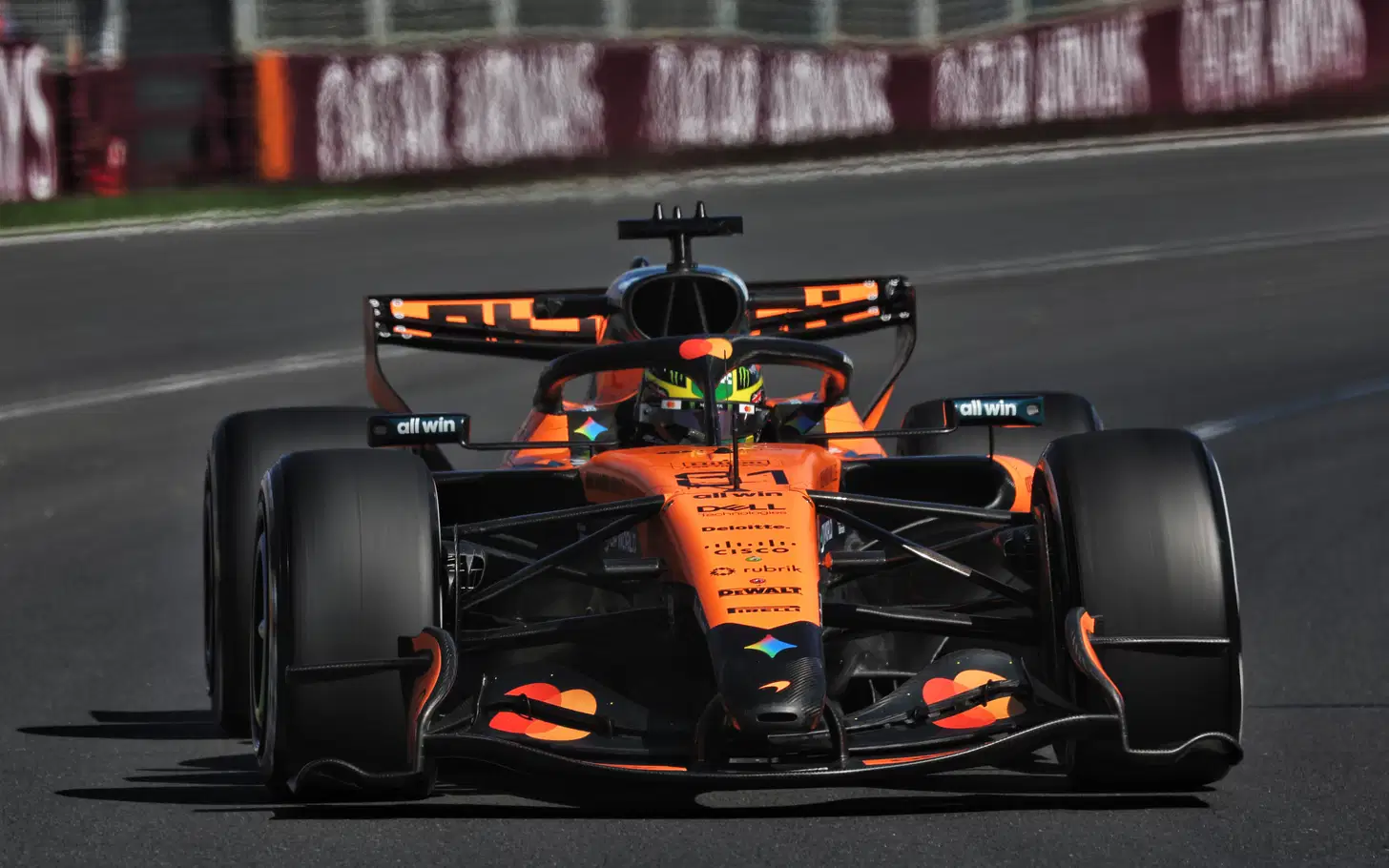 Oscar Piastri Tops FP2 at F1 Australian GP 2026 in Front of Home Crowd