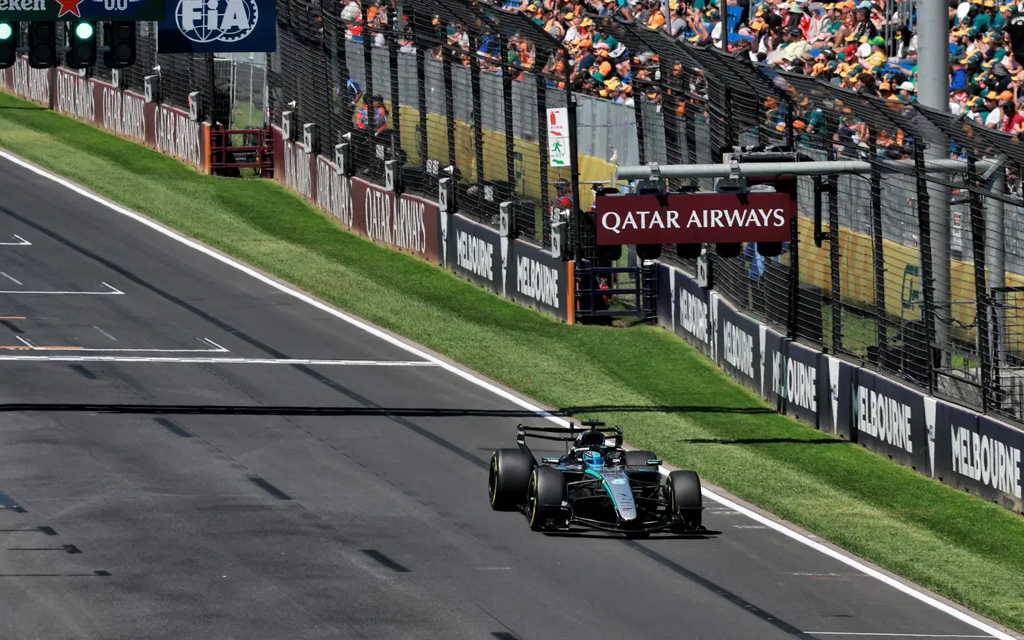 George Russell Dapat Peringatan Usai Alasan ‘Sun Haze’