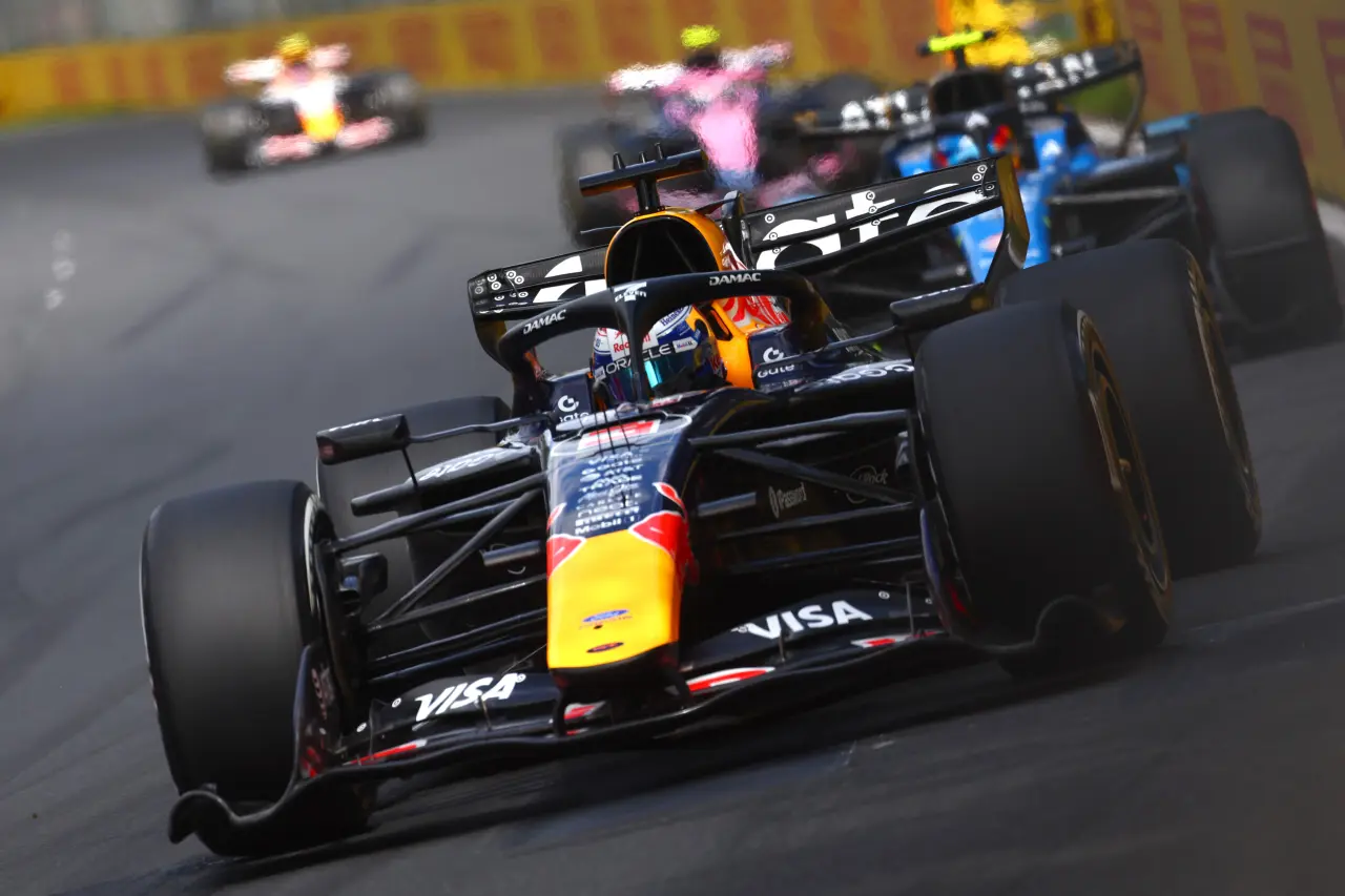 Max Verstappen Diduga Picu Crash Red Bull di Kualifikasi F1 Australia
