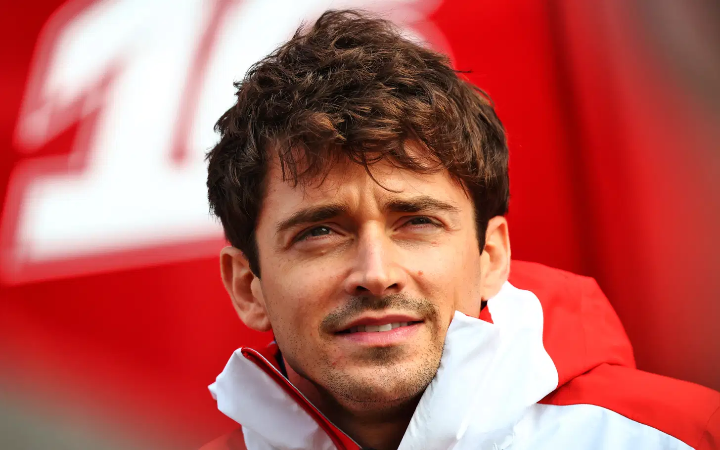 Charles Leclerc Soroti Gap Ferrari vs Mercedes di F1 2026