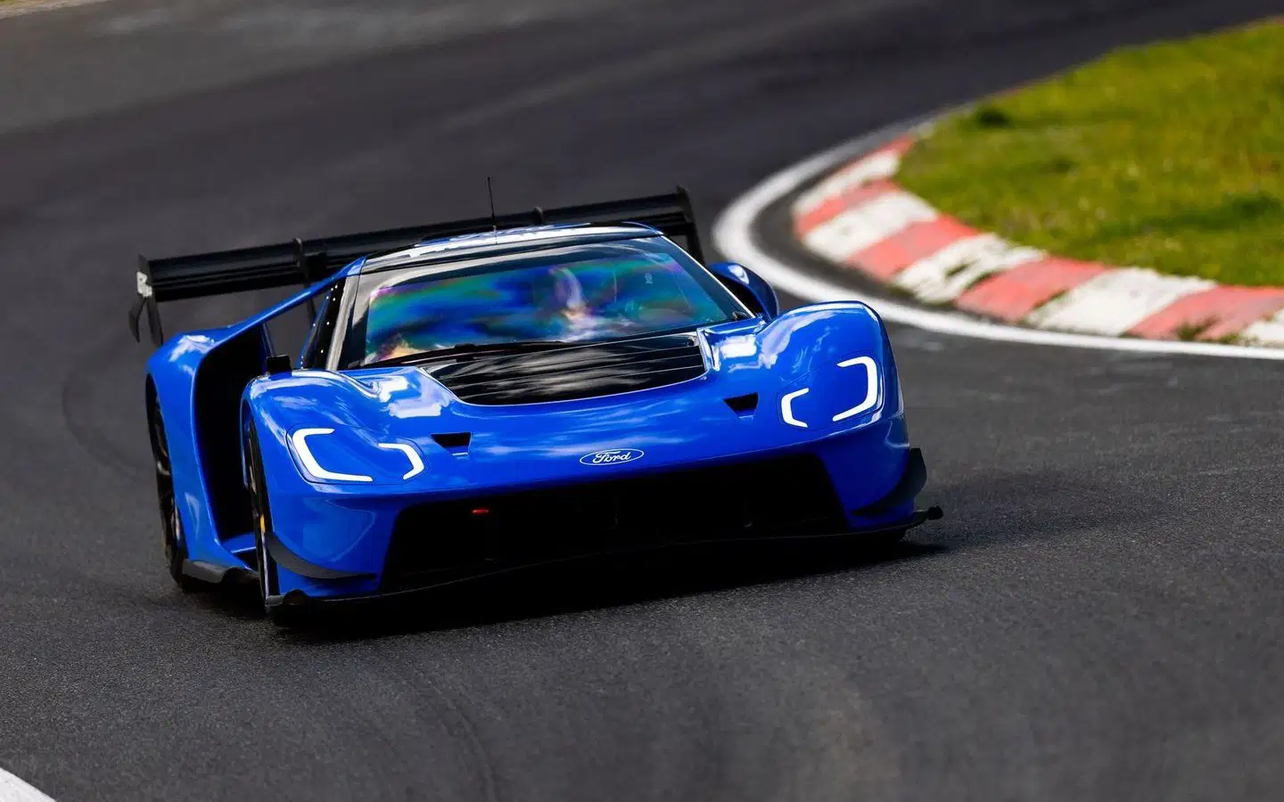 Ford GT Mk IV Pecahkan Rekor Nordschleife Nürburgring