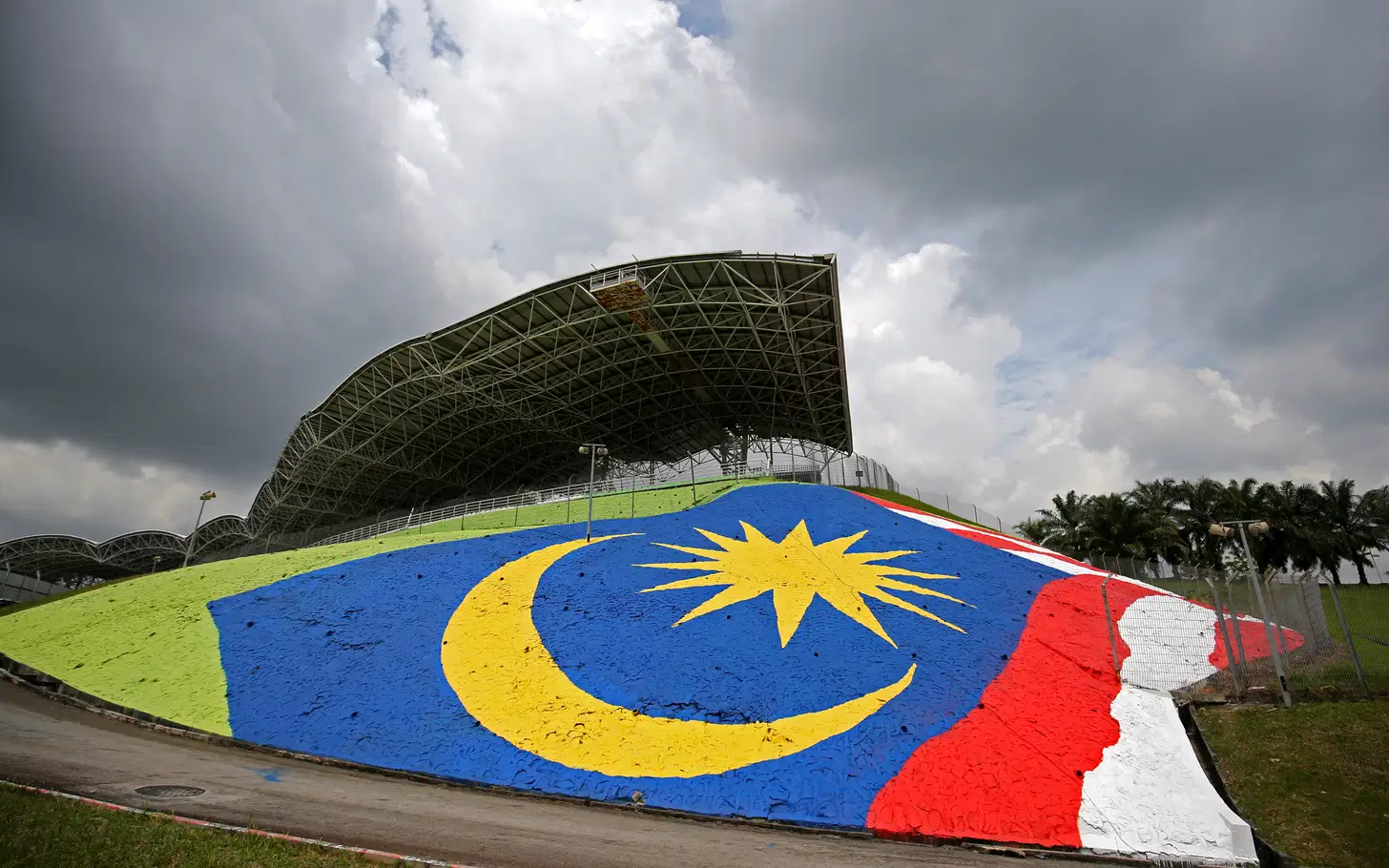 Middle East Crisis Disrupts Global Motorsport Calendar