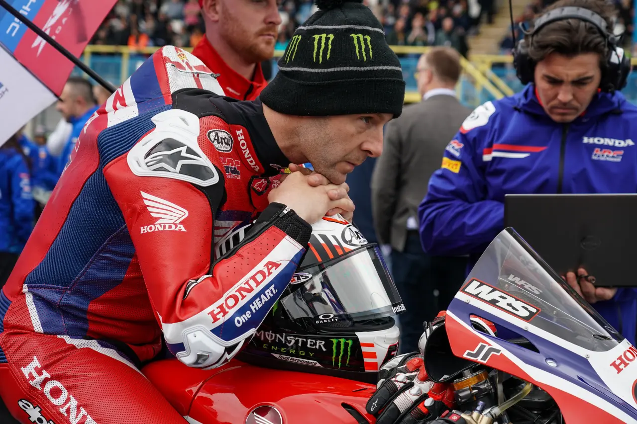 Jonathan Rea Admits “Survival Mode” in Dutch WorldSBK Race 2