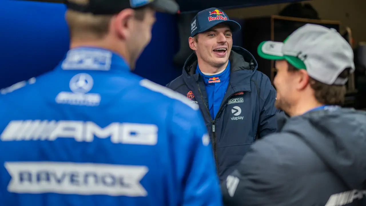 Jacky Ickx Puji Max Verstappen di Tengah Tekanan 2026