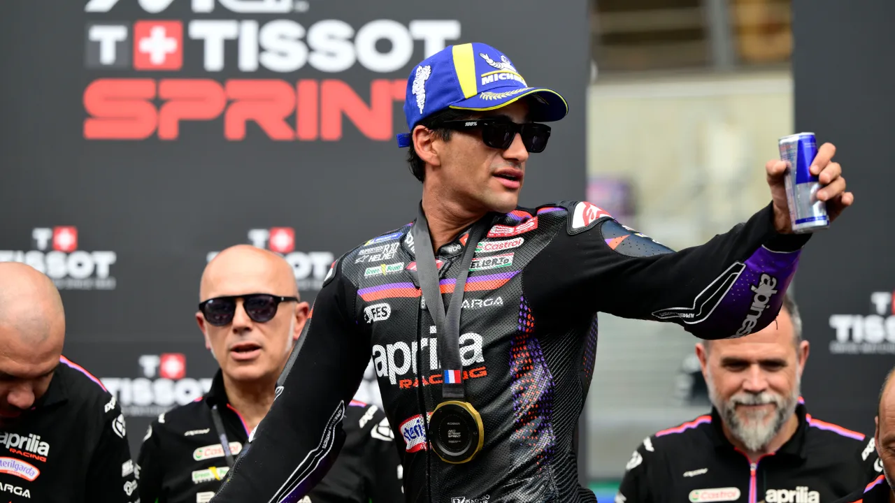 Jorge Martin Menangi Sprint Le Mans, Marquez Alami Highside