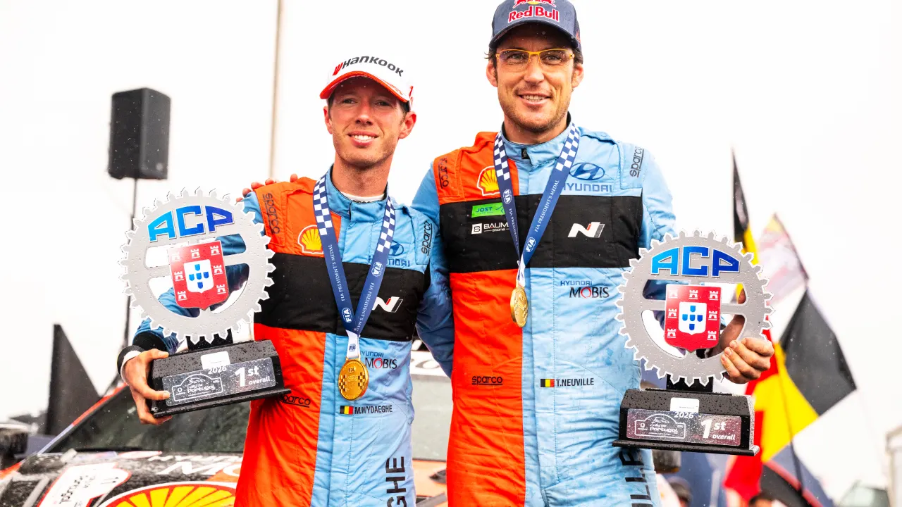 Thierry Neuville Akhirnya Pecah Kebuntuan di Portugal