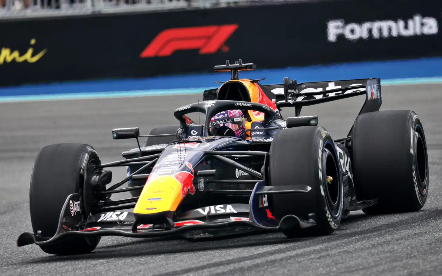 Red Bull Akui Mobilnya Bermasalah, Upgrade Baru Jadi Harapan Verstappen