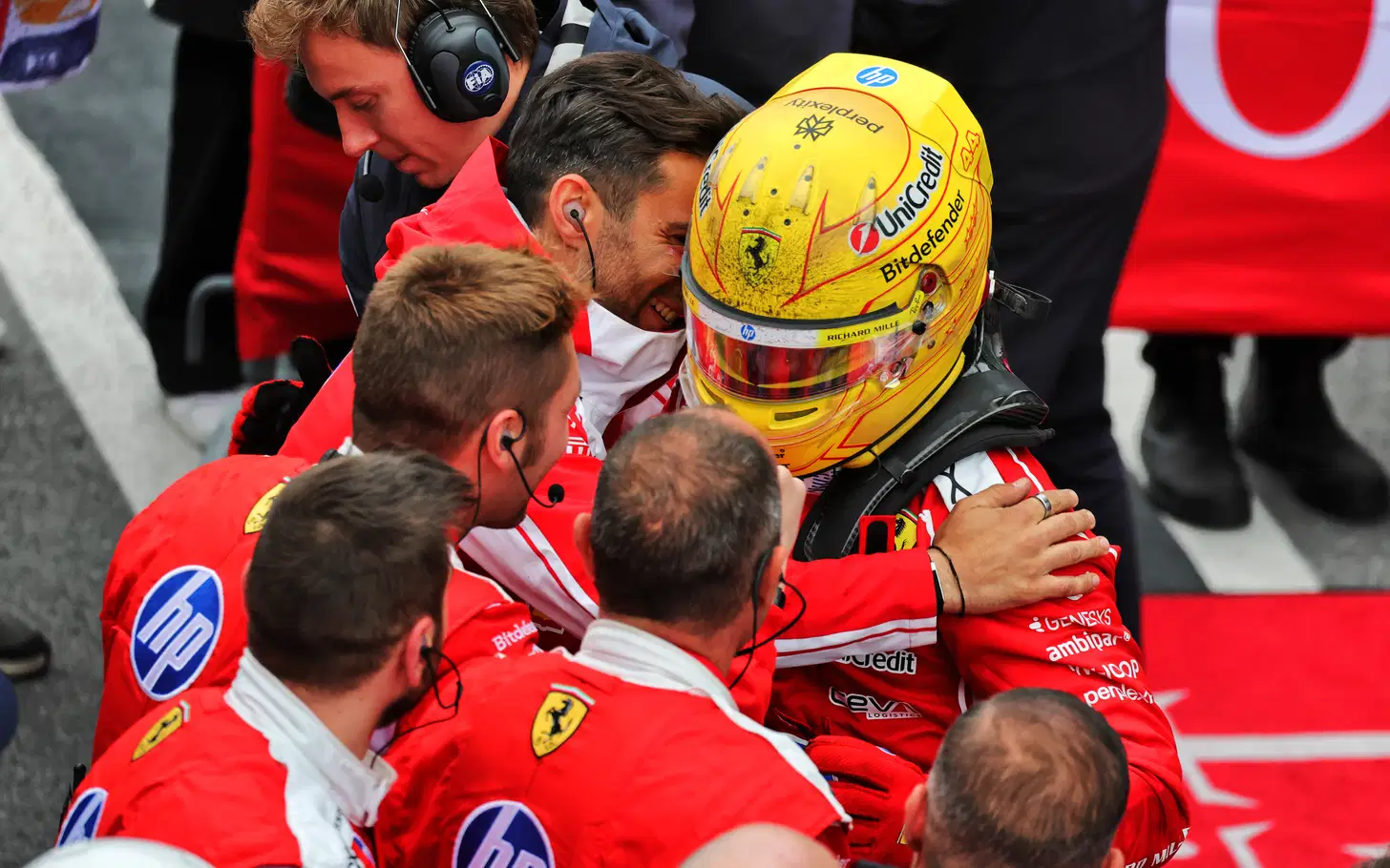 Lewis Hamilton Kirim Peringatan, Ferrari Belum Menyerah Kejar Mercedes