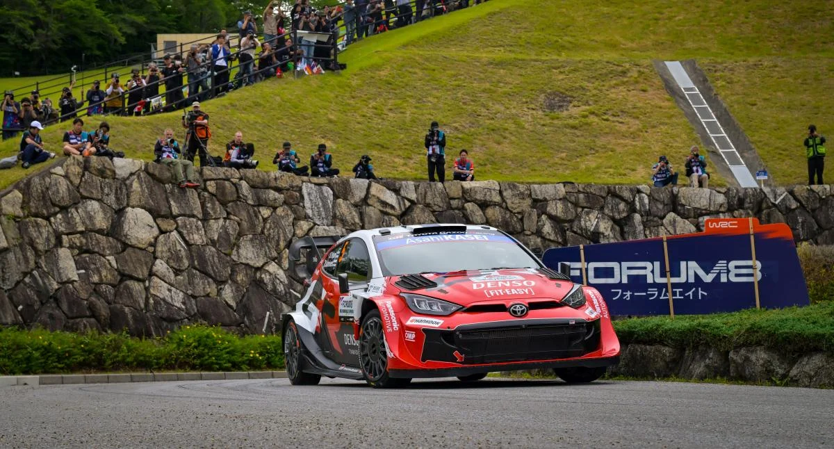 Hasil SS1 Rally Japan: Toyota Kunci Posisi 1-4, Solberg Tercepat