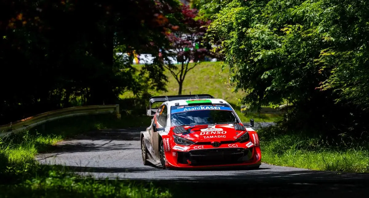 Evans Dominates Rally Japan, 15.7s Lead Over Solberg