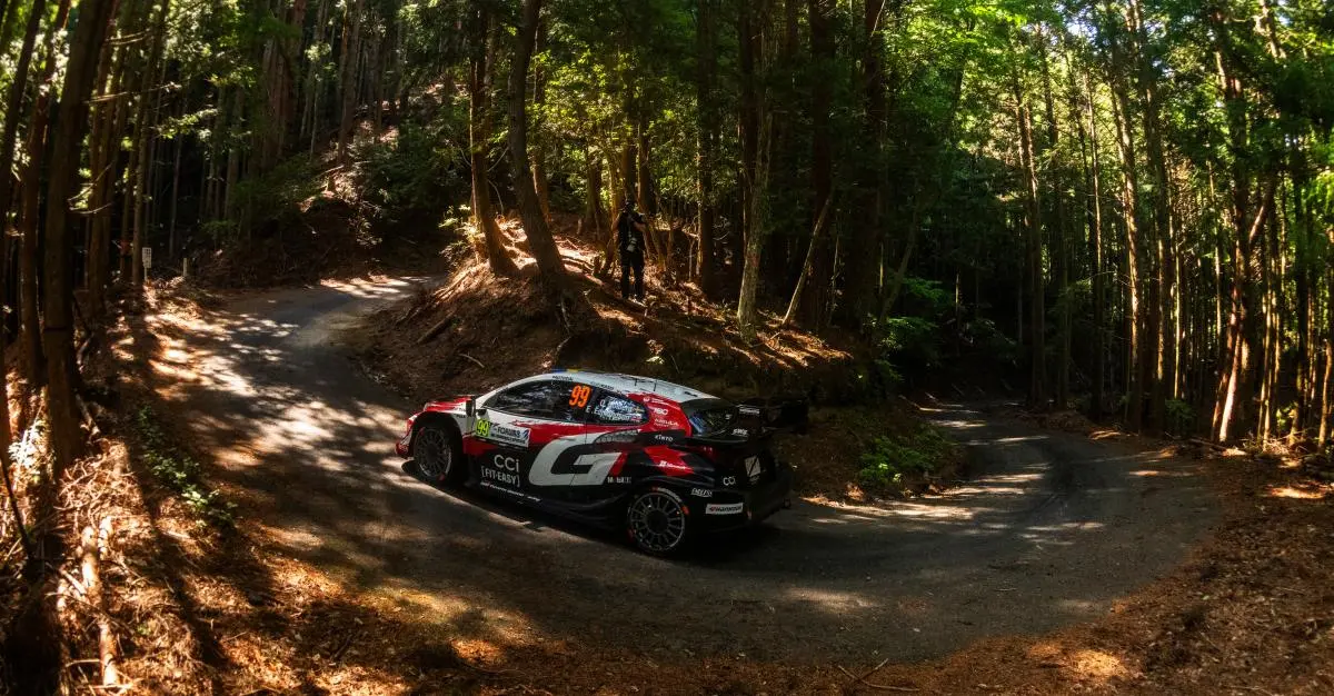 Libas SS7 Obara, Oliver Solberg Pangkas Jarak 12.5 Detik ke Evans
