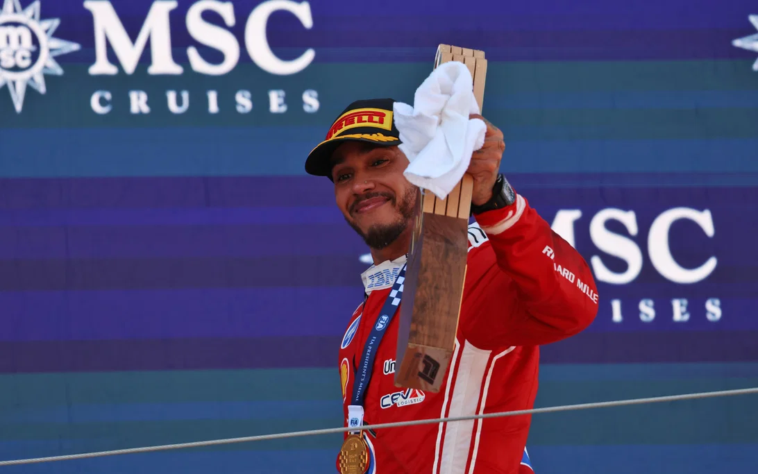 Berita FORMULA 1: Hamilton Pecahkan Rekor Usia Sejarah F1 di Spanyol 2026
