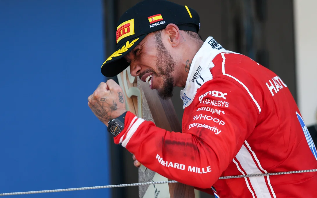 Kemenangan Lewis Hamilton Picu Momen Viral