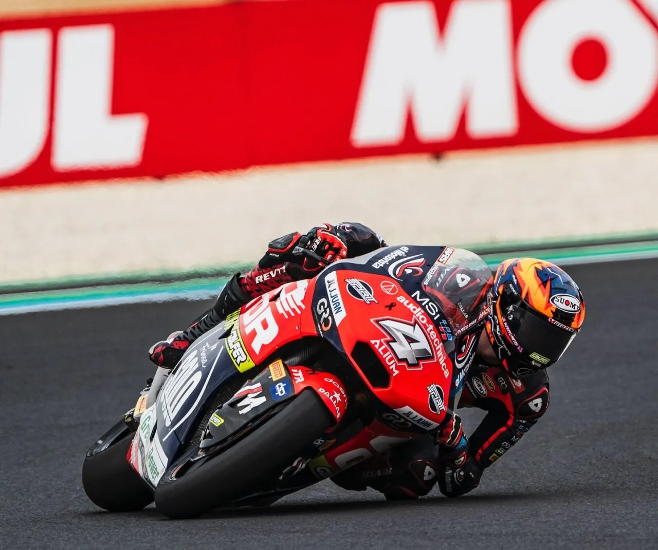 Ivan Ortola Menang Dramatis di Moto2 Brno 2026