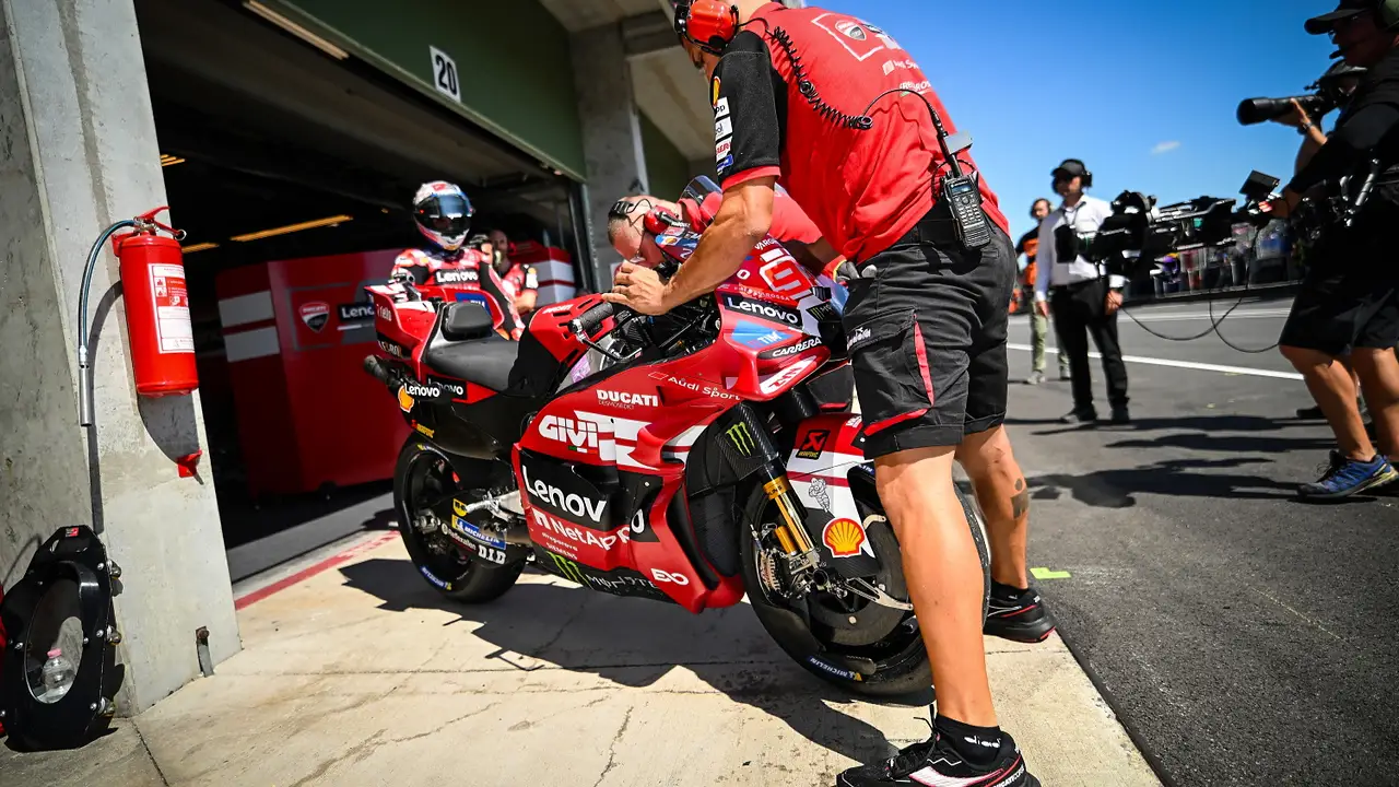 Marc Marquez Lebih Tertarik Ban Pirelli Ketimbang Motor 850cc