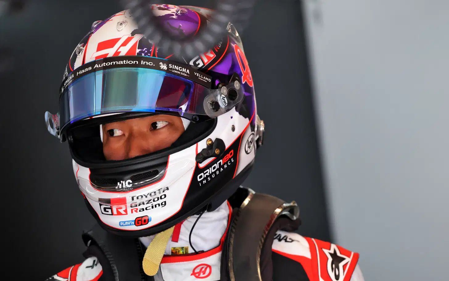 Ryo Hirakawa Hits Haas Mechanic During Austrian FP1