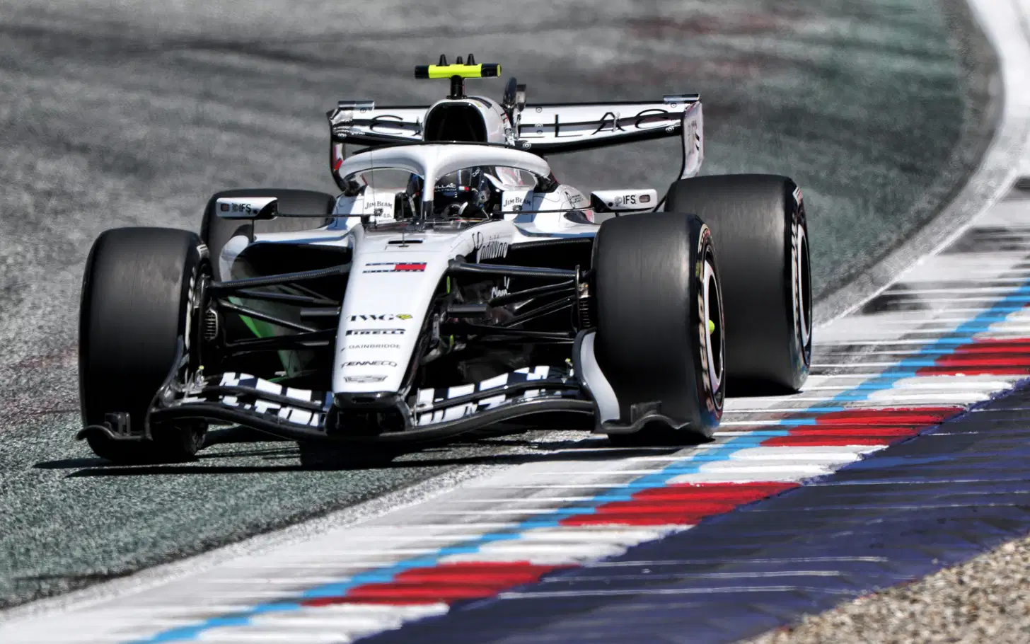 Valtteri Bottas Desak Cadillac Korbankan Aero demi Finis