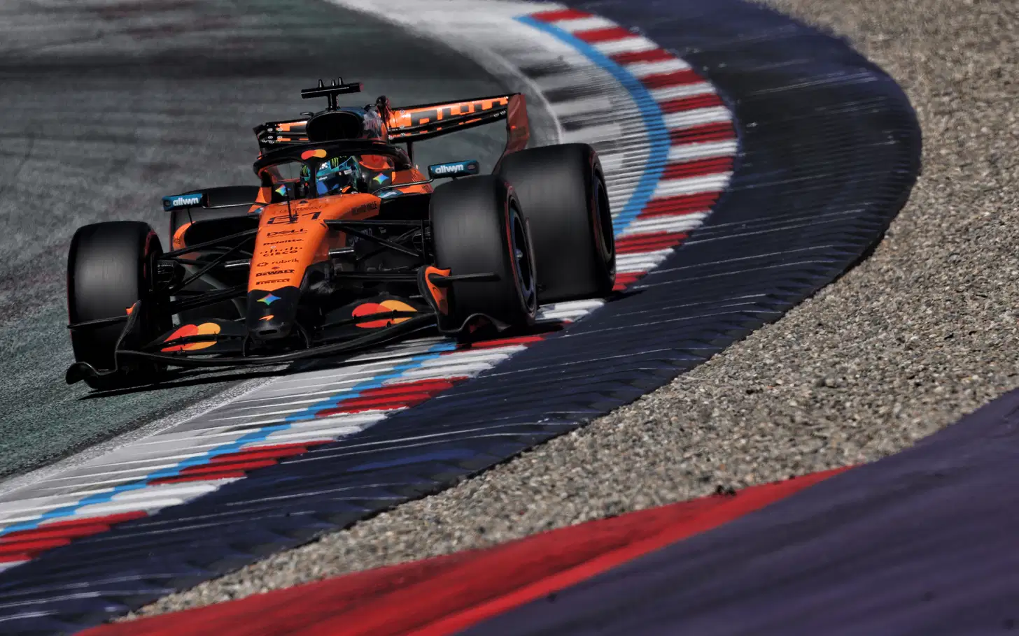 Oscar Piastri Ungkap Masalah Utama McLaren MCL40