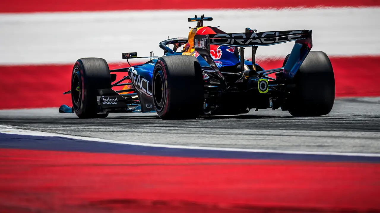 Carlos Sainz Proposes Grid Penalty After Verstappen Crash