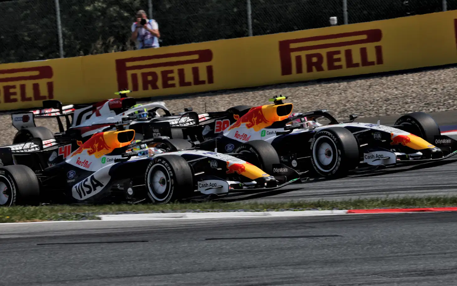 Arvid Lindblad Ignores Order Not to Pass Liam Lawson
