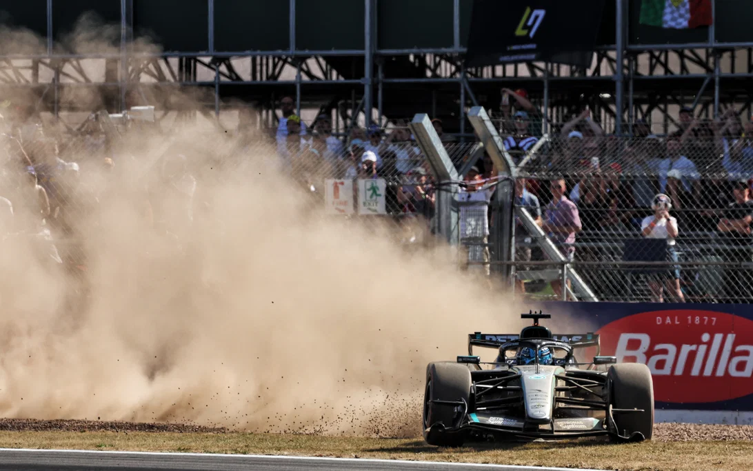 George Russell Bingung Kenapa Crash di Q1 Silverstone