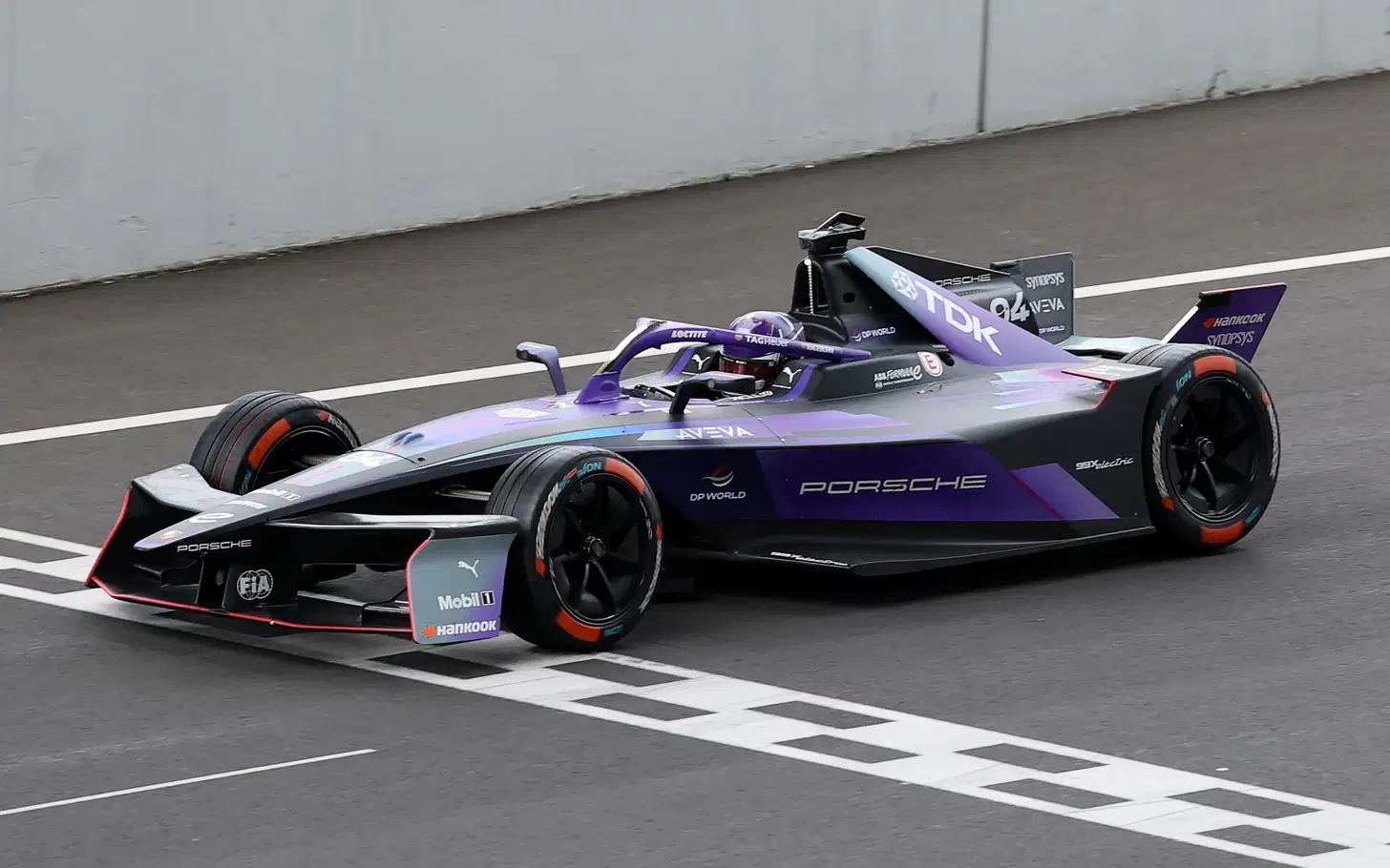 Pascal Wehrlein Terkejut Usai Shanghai Ubah Peta Gelar Formula E 2026