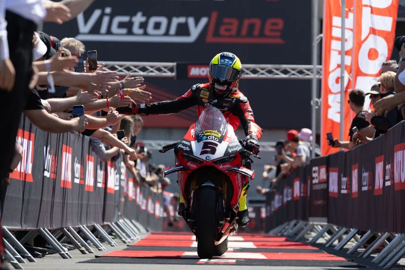 Yari Montella Pastikan Bertahan di Barni Ducati untuk WorldSBK 2027