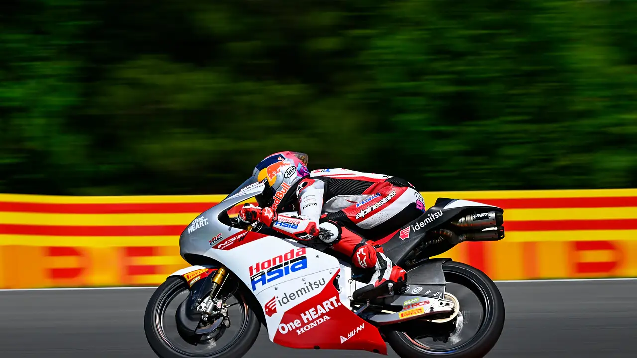 Berita MOTO3: Veda Pratama Stuns the Field to Top German Moto3 Practice