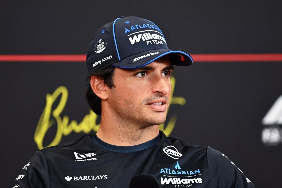 Carlos Sainz Ragukan Upgrade Besar Williams Selamatkan Musim 2026