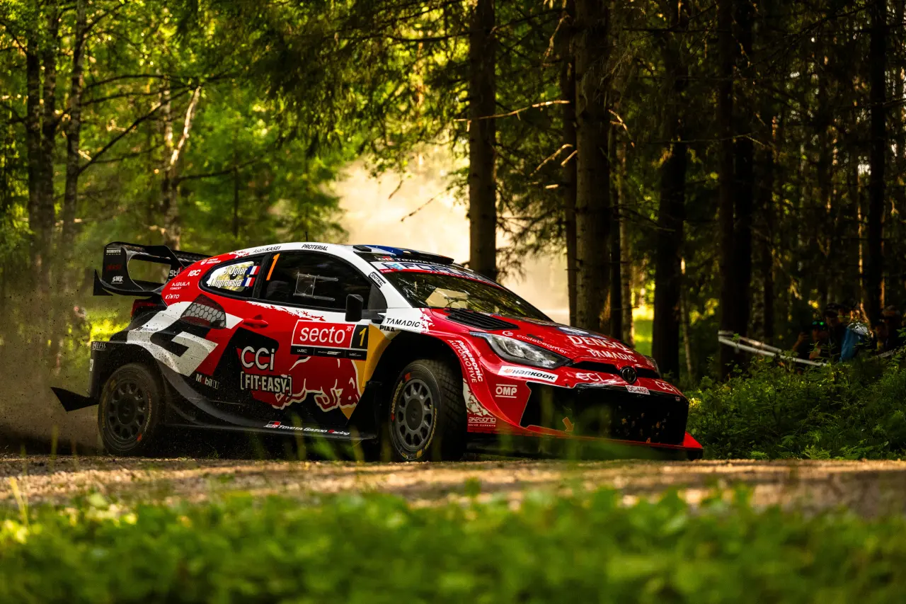 Prediksi Sportrik Media WRC Finlandia 2026: Sebastien Ogier Favorit, Elfyn Evans Ancam Kemenangan