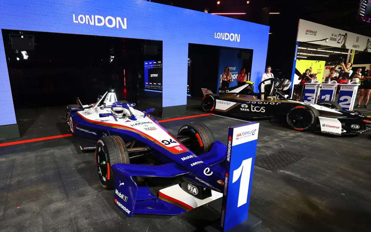 Wehrlein Juara Formula E 2026 Setelah London E-Prix yang Kacau