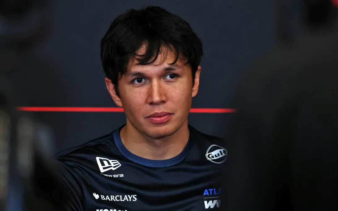 Alex Albon Stays at Williams for 2027, a Bold Show of Faith Amid Crisis