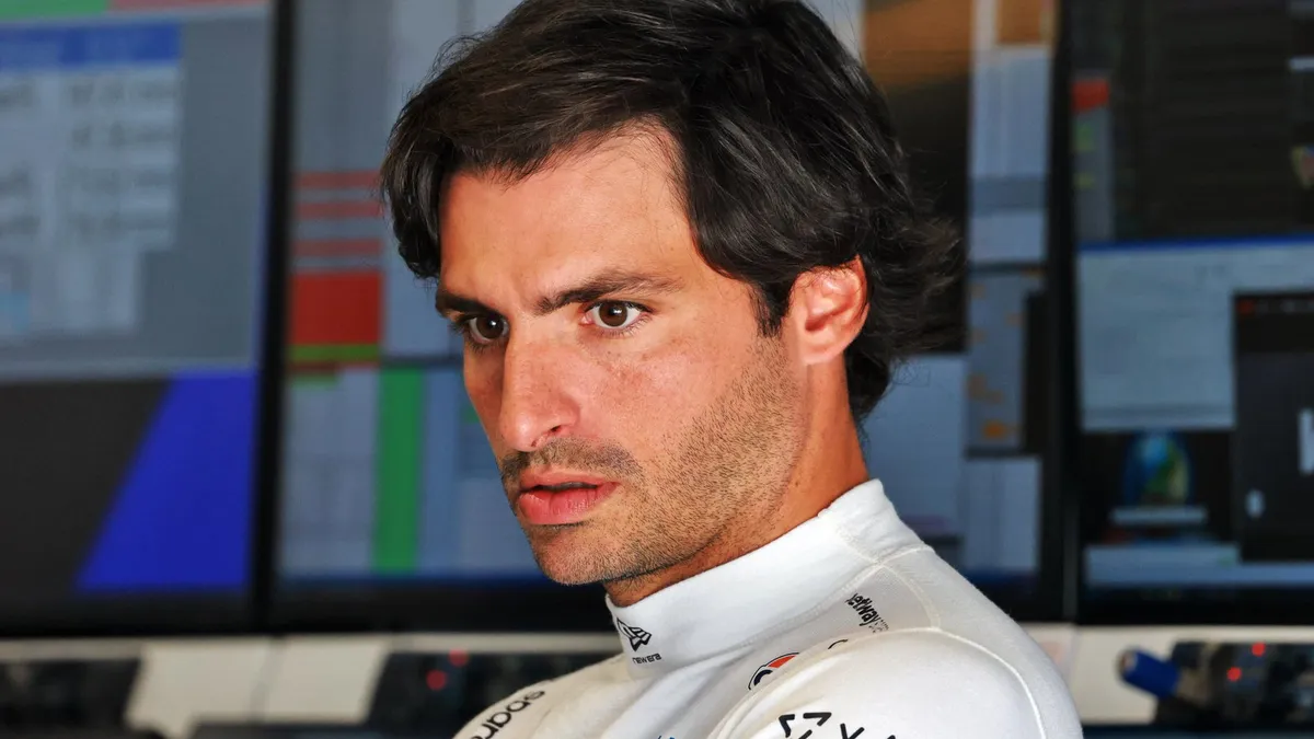 Carlos Sainz Signs Multi-Year F1 Contract Extension with Williams