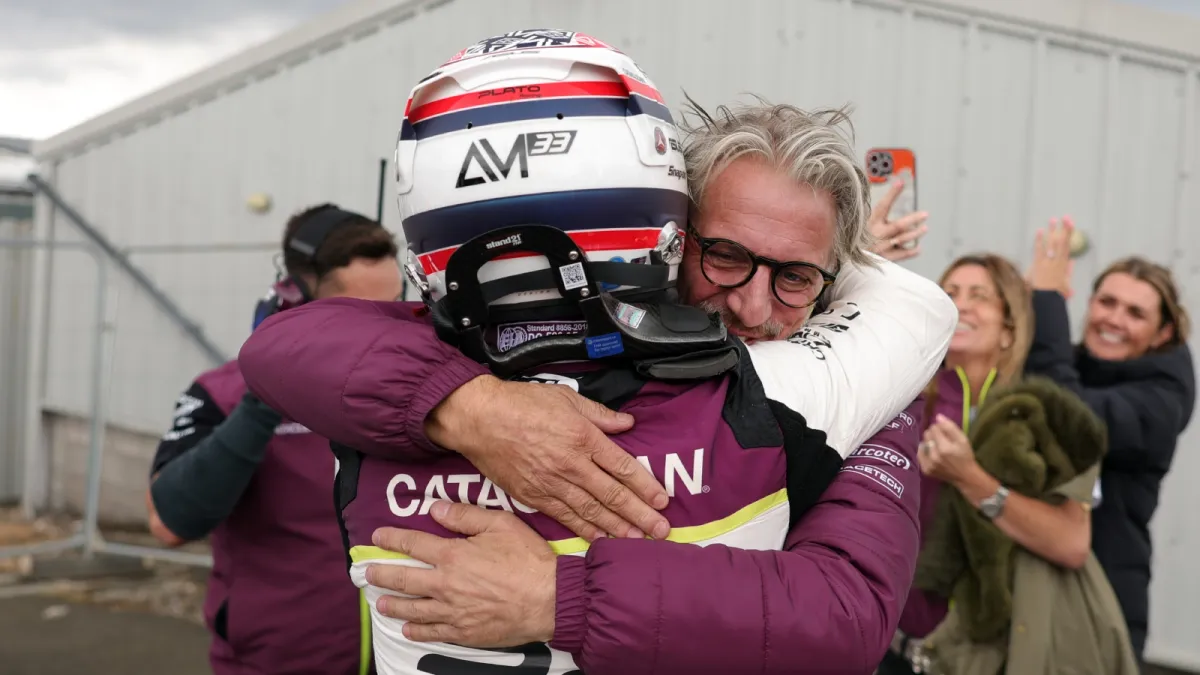 Morgan Menangi Balapan 1 BTCC Knockhill, Plato Racing 1-2