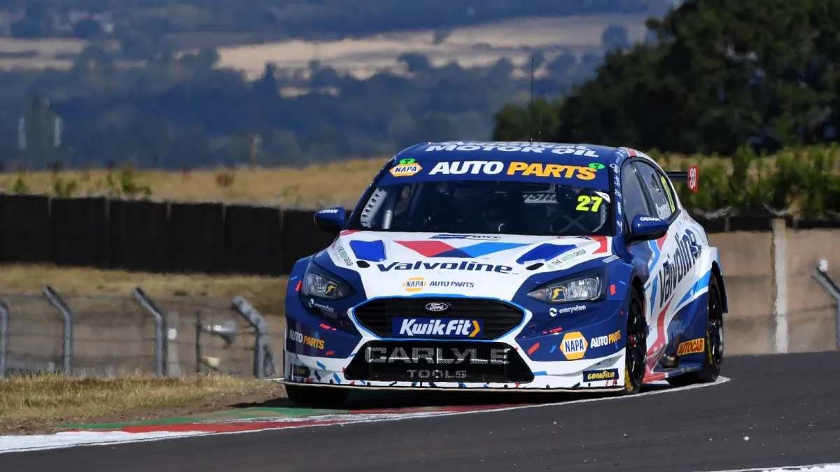 Cammish Menang Lagi di Donington, Sutton P2 di Race 2 BTCC