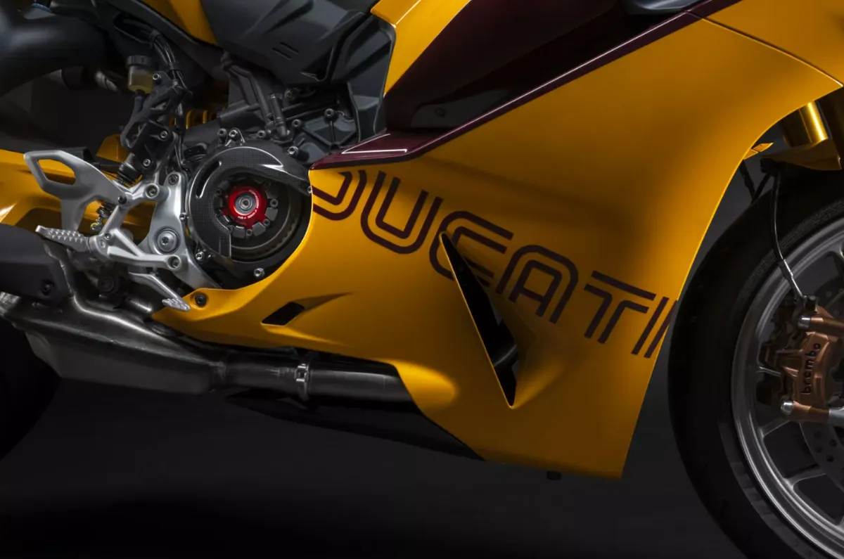 Ducati Panigale V2 S 100: Legenda 1975 Kembali