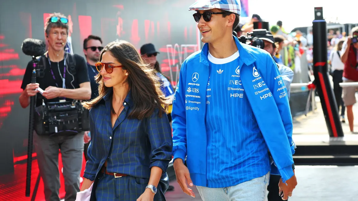 George Russell Umumkan Pertunangan di Tengah Libur F1