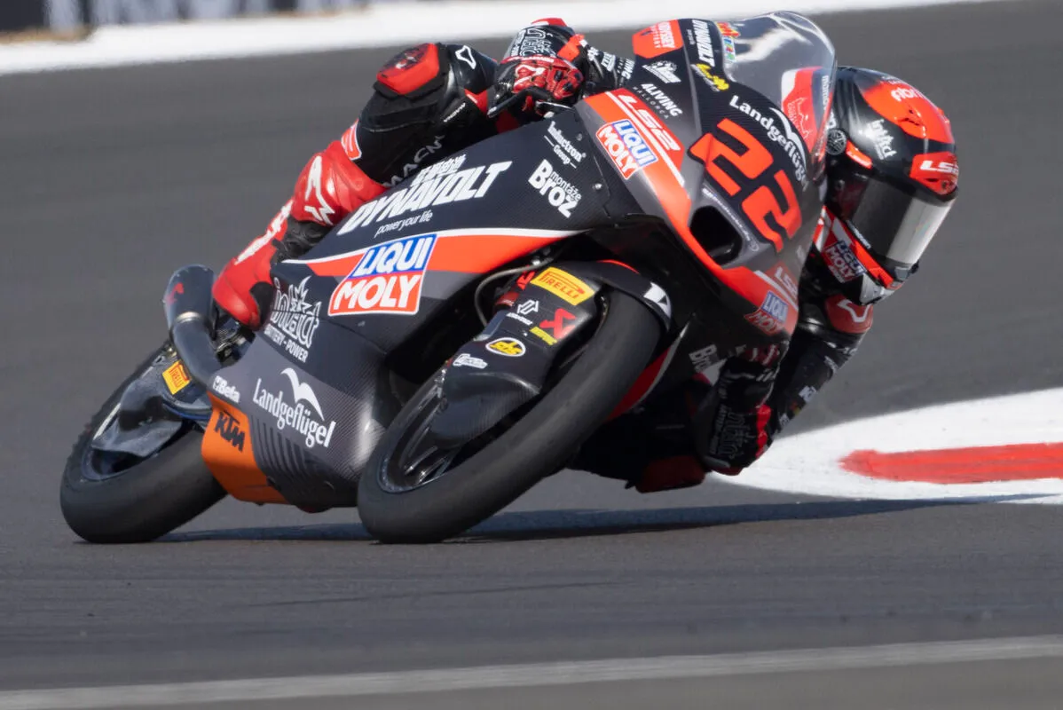 Moto3 Inggris 2026: Almansa Menang, Carpe & Perrone Podium