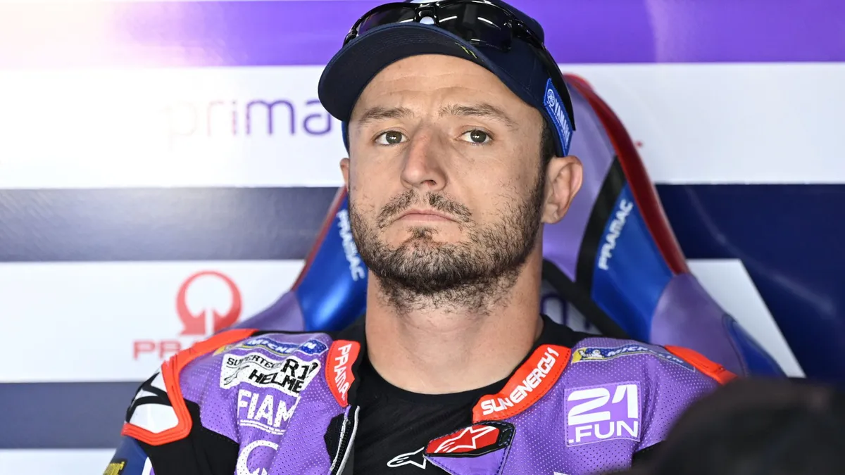 Insiden Tow Marquez Bikin Miller Crash di Latihan MotoGP Aragon