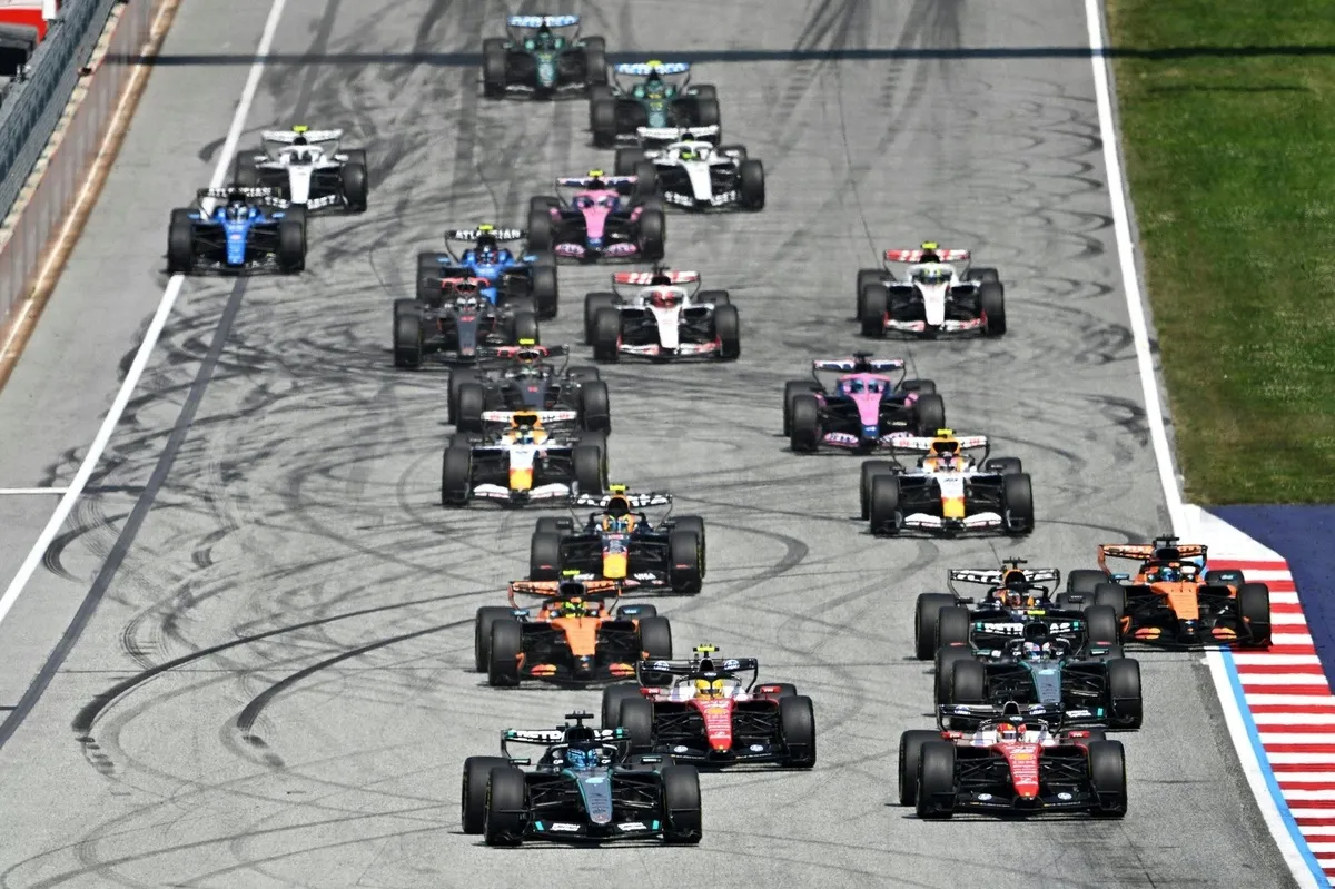 F1 Summer Break 2026: Russell's Proposal to Hamilton's New Pup