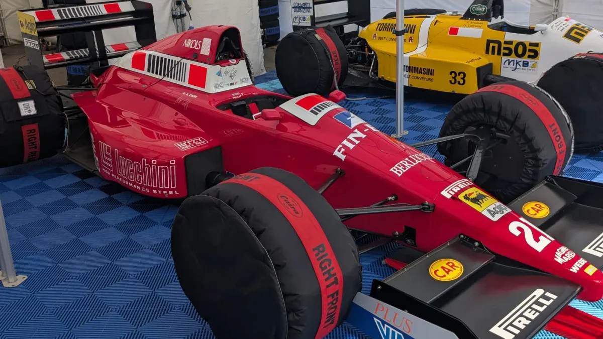 Dua Mobil F1 Ikonik yang Hidup Kembali di Spa bersama Officina Caira