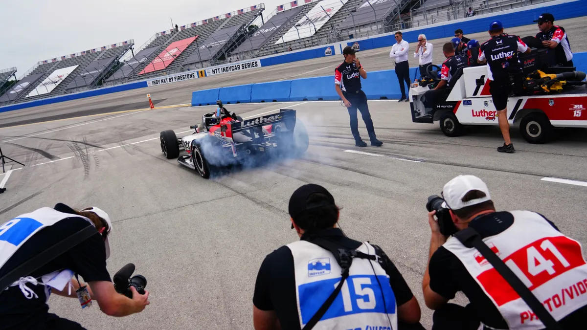 O'Ward dan Palou Raih Pole di Milwaukee Mile untuk Dua Balapan IndyCar