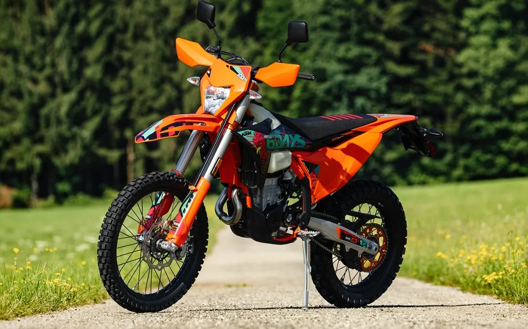KTM 500 EXC-F 6DAYS 2027: Enduro Siap Tempur dengan 510 cc