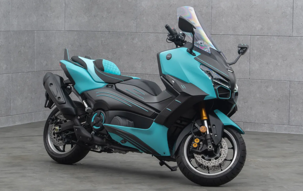 Mansory Ubah Yamaha TMAX 560 Jadi Koleksi Eksklusif dengan Karbon