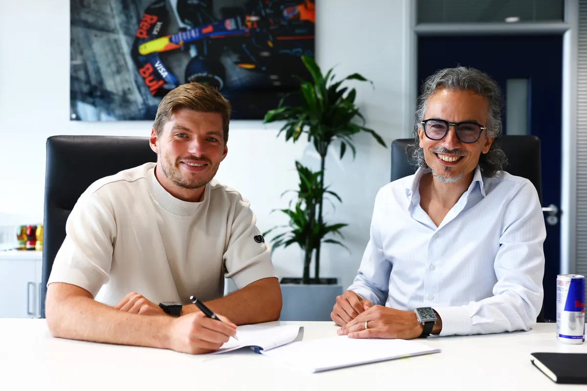 Max Verstappen Perpanjang Kontrak Red Bull Hingga 2028